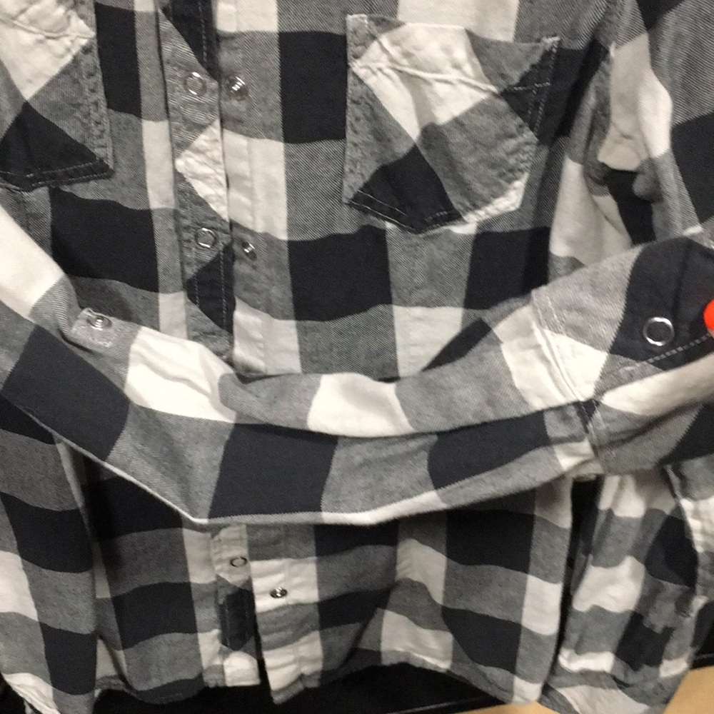 Nice Fox button up - Picture 5 of 7